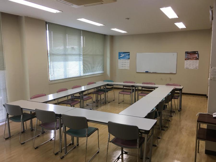 小ホール