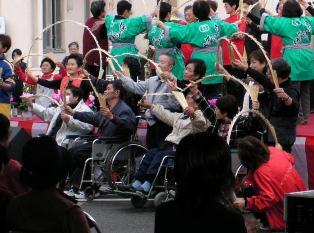 4　いきいき元気で支え合う、「地域の絆　あったかもり！」イメージ写真