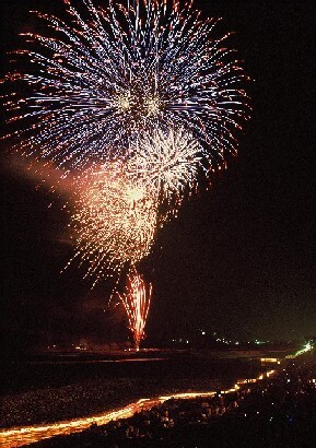 市田灯籠流し